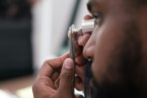 ダイヤモンドの科学と謎——鉱物写真