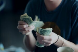 日本の川で拾った石は売れるのかの写真