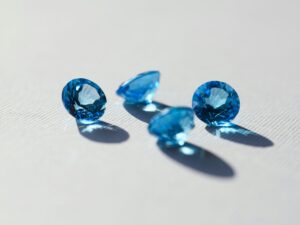 カシミールサファイア——世界最高峰の希少宝石の写真